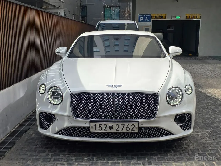 Фото 2 - Bentley Continental GT