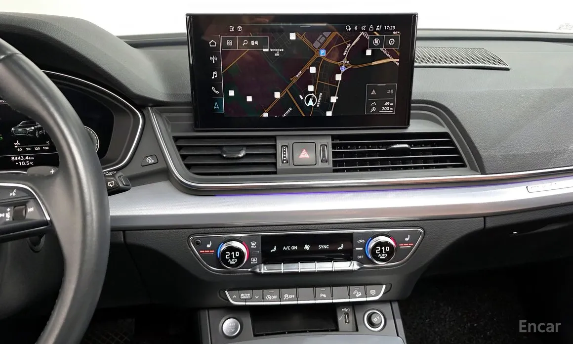 Фото 14 - Audi Q5