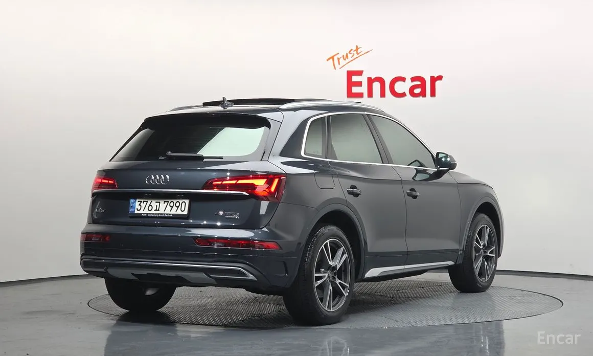 Фото 2 - Audi Q5