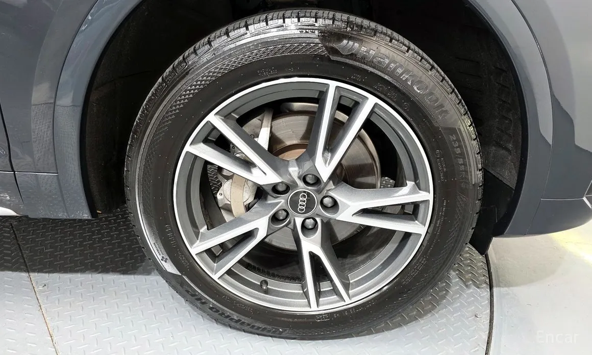 Фото 5 - Audi Q5