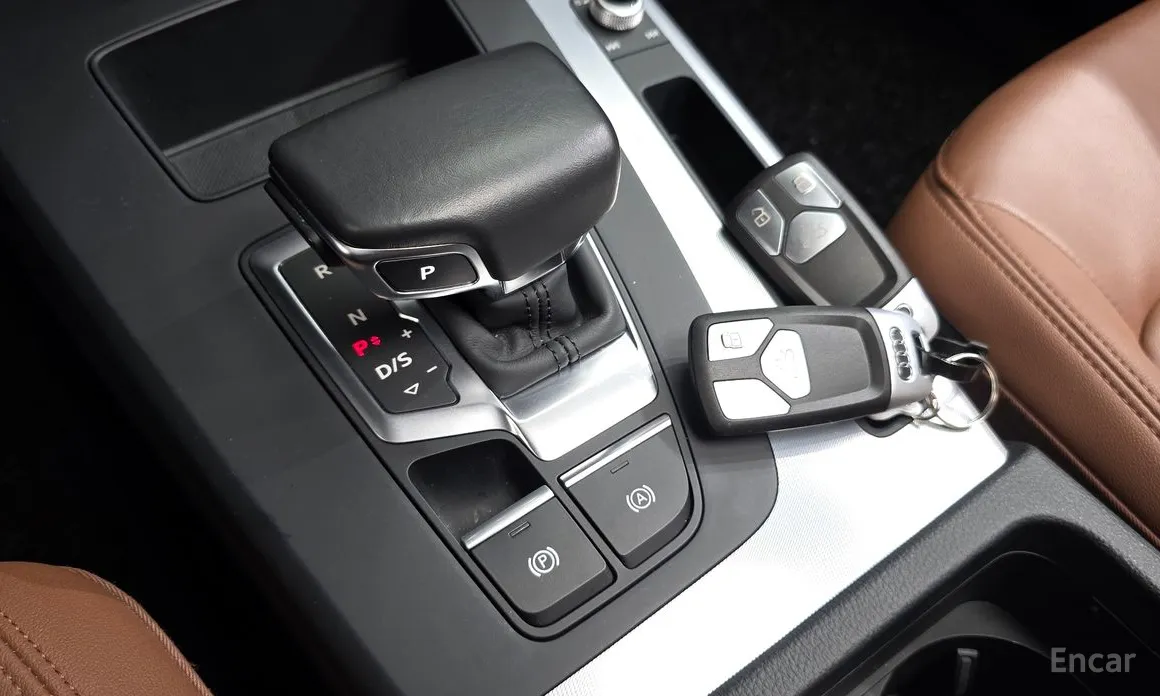 Фото 9 - Audi Q5