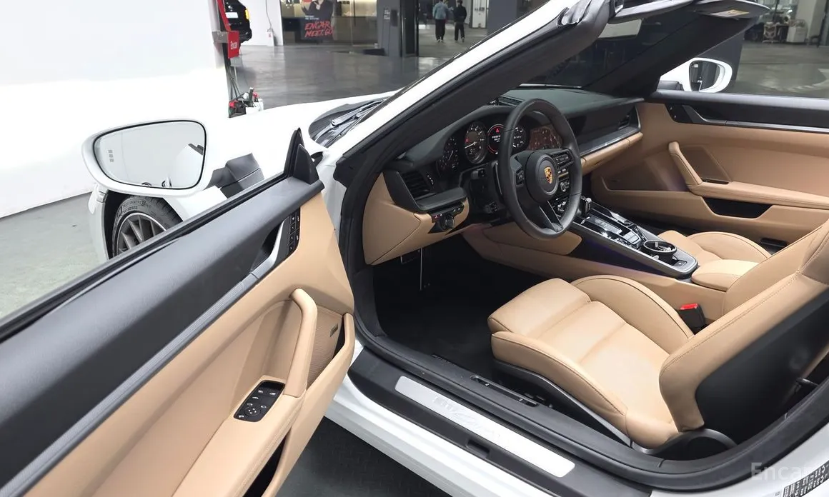 Porsche 911 2019 Carrera Cabriolet