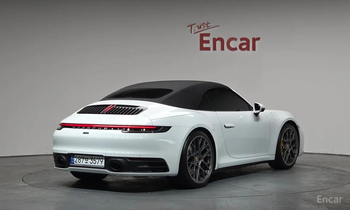Porsche 911 2019 Carrera Cabriolet