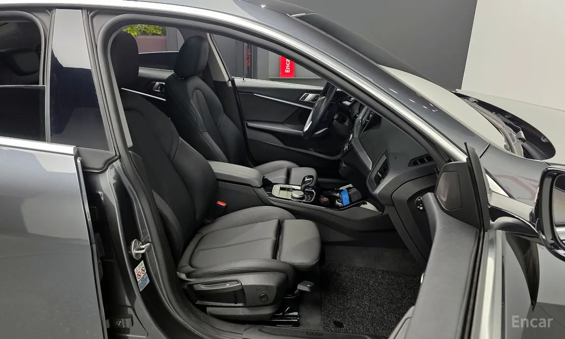 BMW 2 Series 2020 220i Advantage