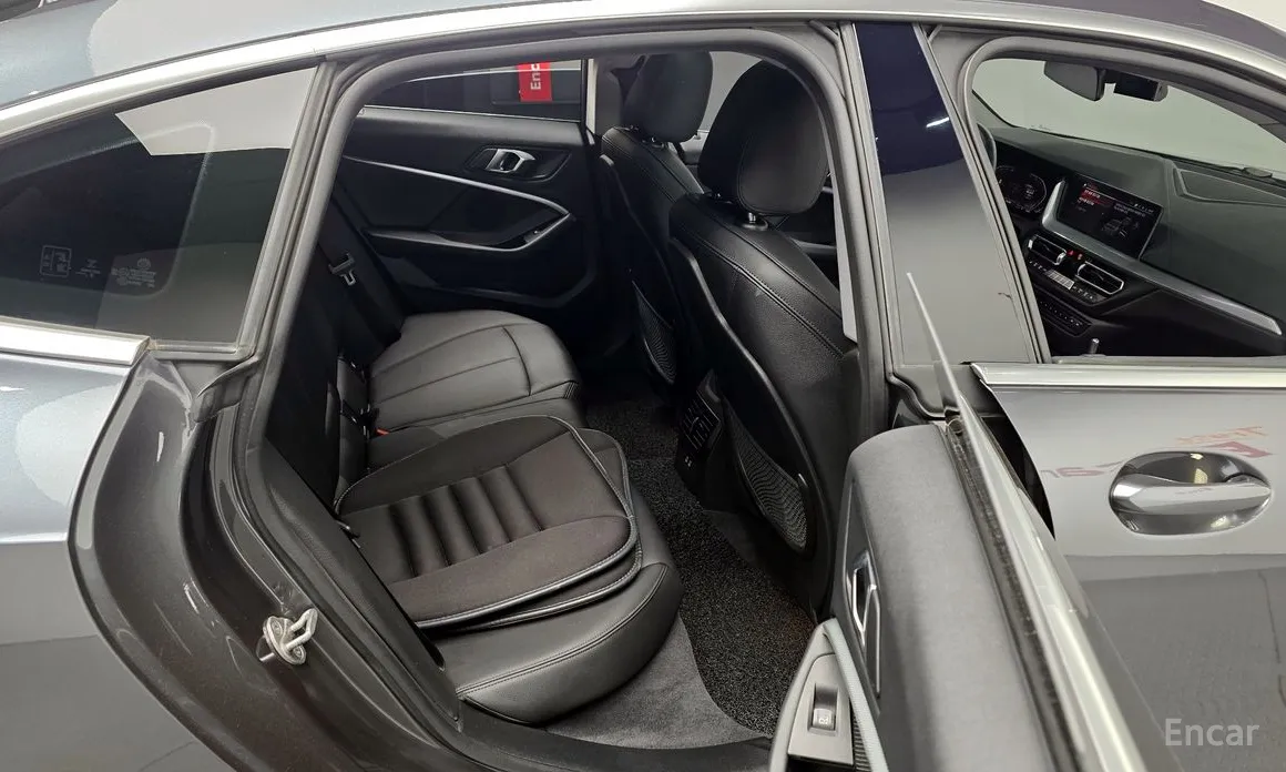 BMW 2 Series 2020 220i Advantage