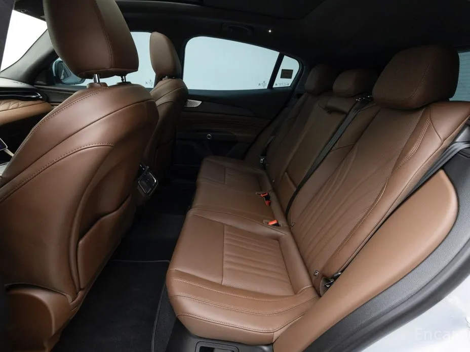 Фото 13 - Maserati Grecale