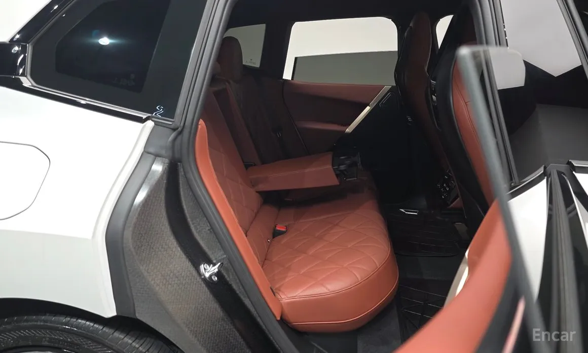 Фото 12 - BMW iX