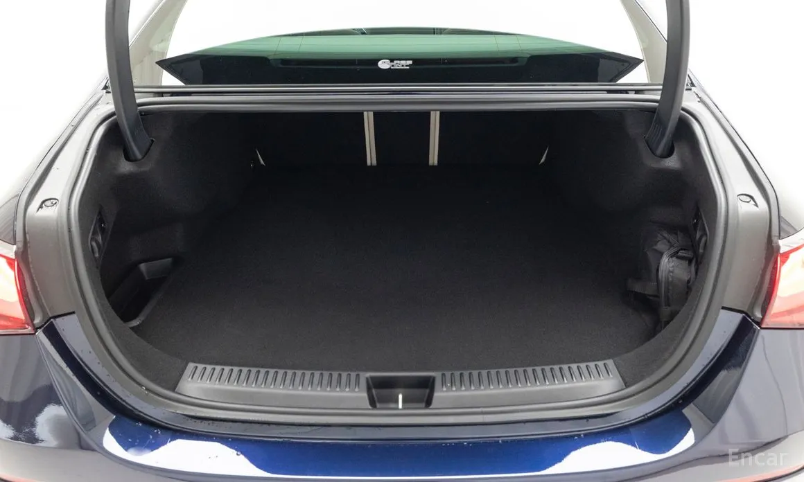 Фото 11 - Mercedes-Benz E-Class