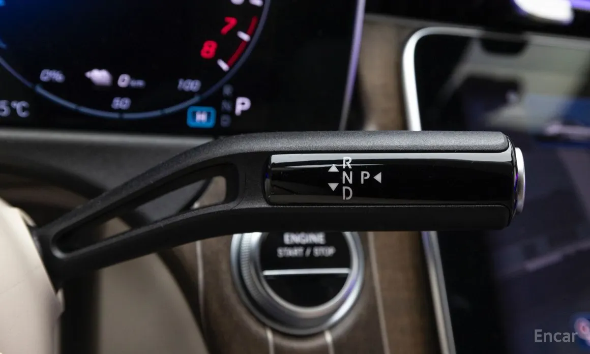 Фото 19 - Mercedes-Benz E-Class