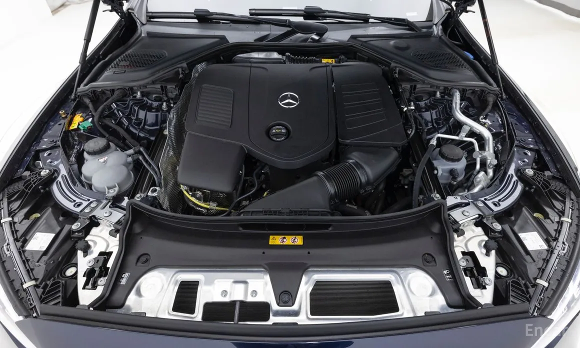 Фото 6 - Mercedes-Benz E-Class