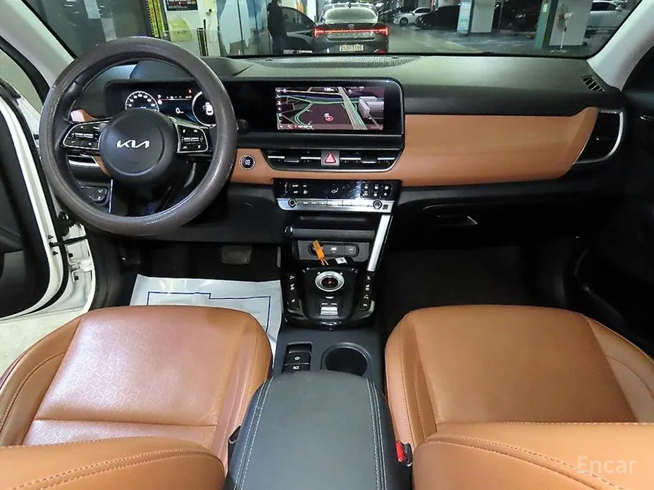 Фото 10 - Kia Seltos