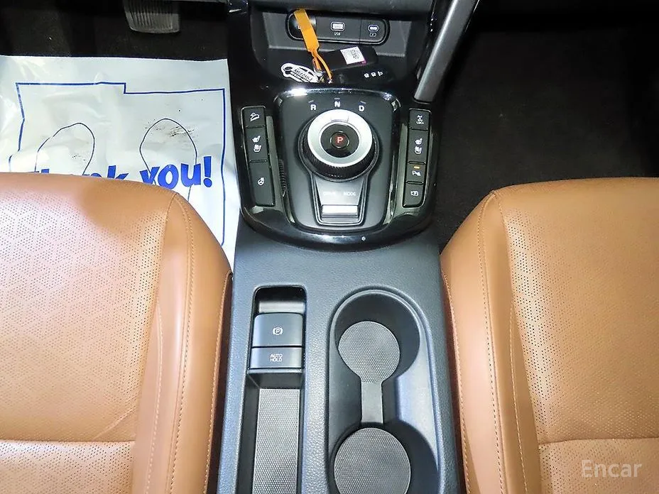 Фото 12 - Kia Seltos