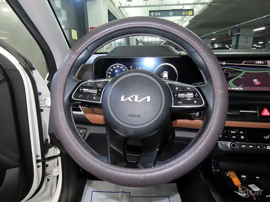 Фото 8 - Kia Seltos