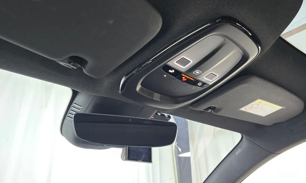 Фото 17 - Volvo C40