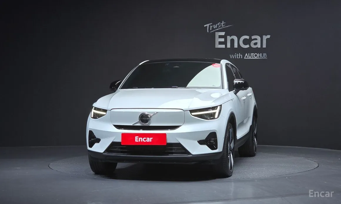 Фото 3 - Volvo C40