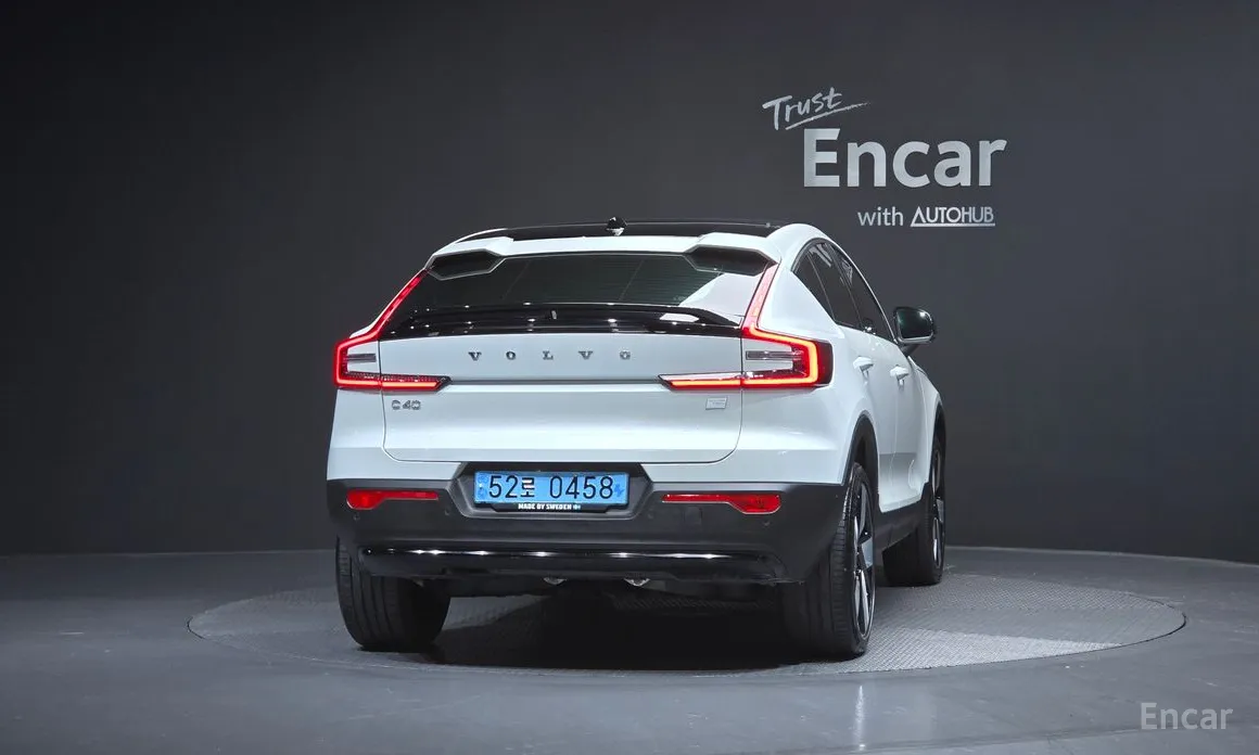 Фото 4 - Volvo C40