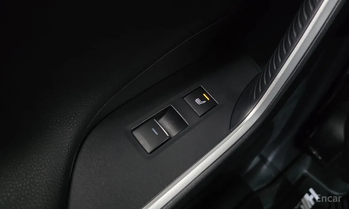 Photo 18 - Toyota RAV4