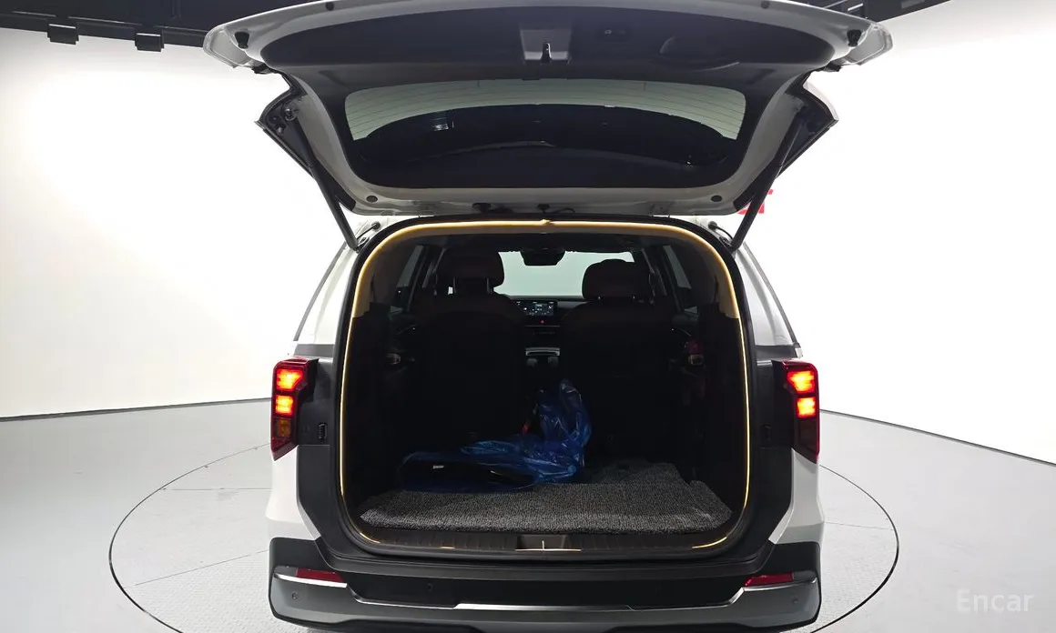 Фото 20 - Kia Carnival