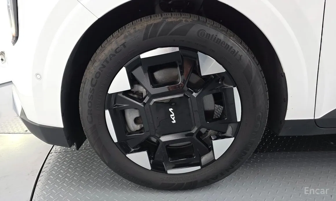 Фото 5 - Kia Carnival