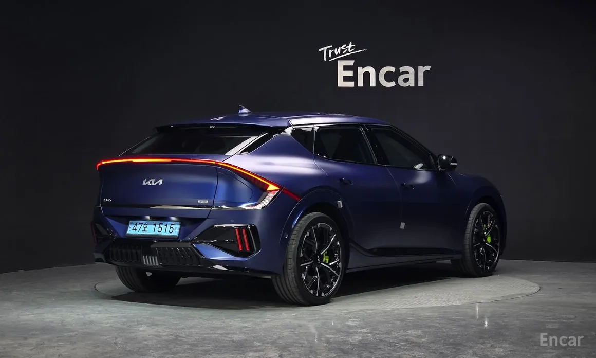 Фото 2 - Kia EV6