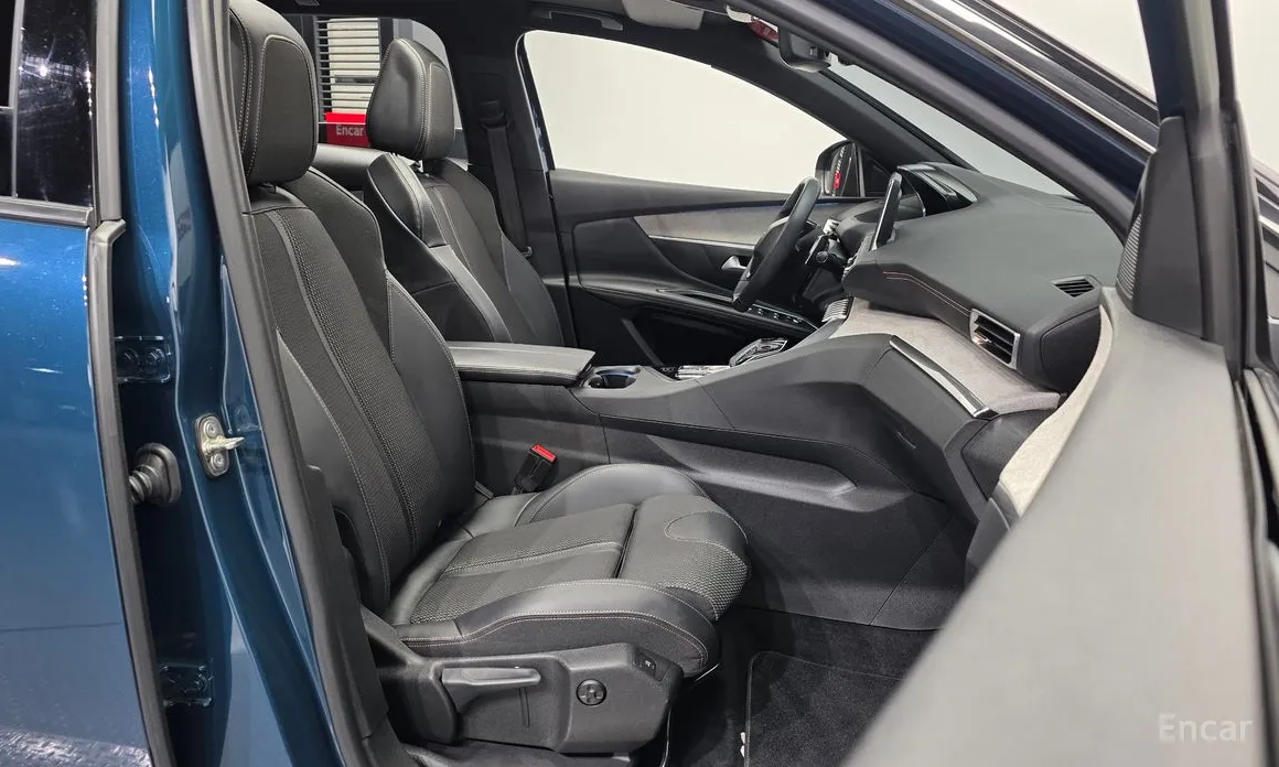 Фото 11 - Peugeot 3008