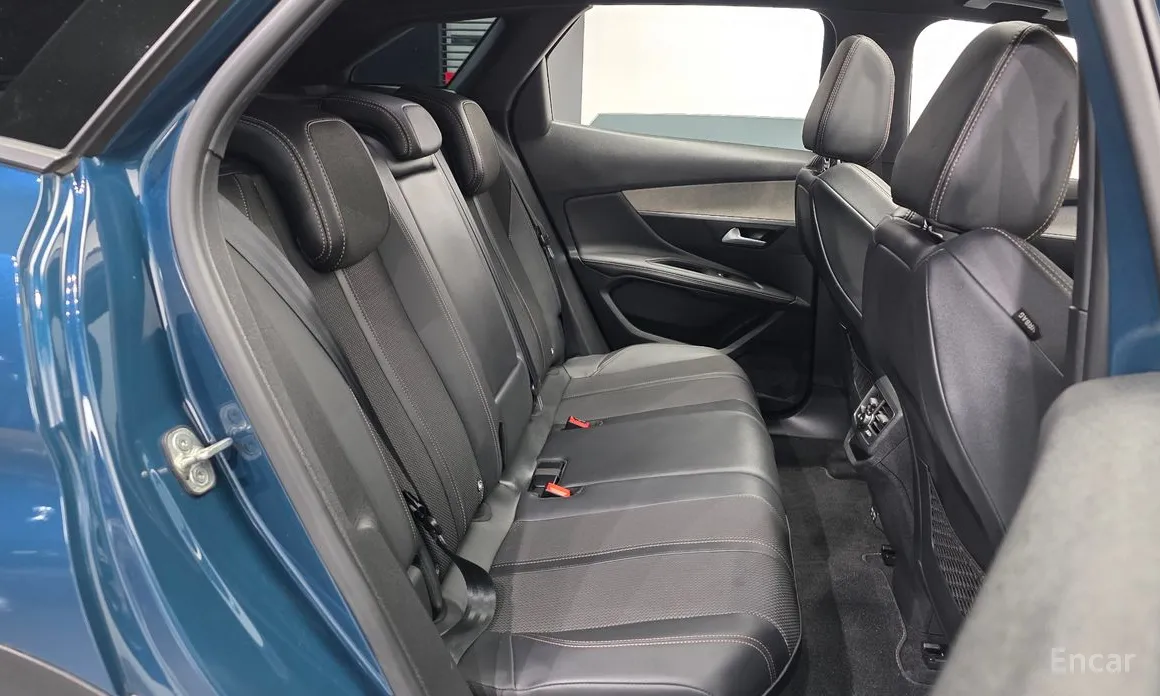 Фото 12 - Peugeot 3008