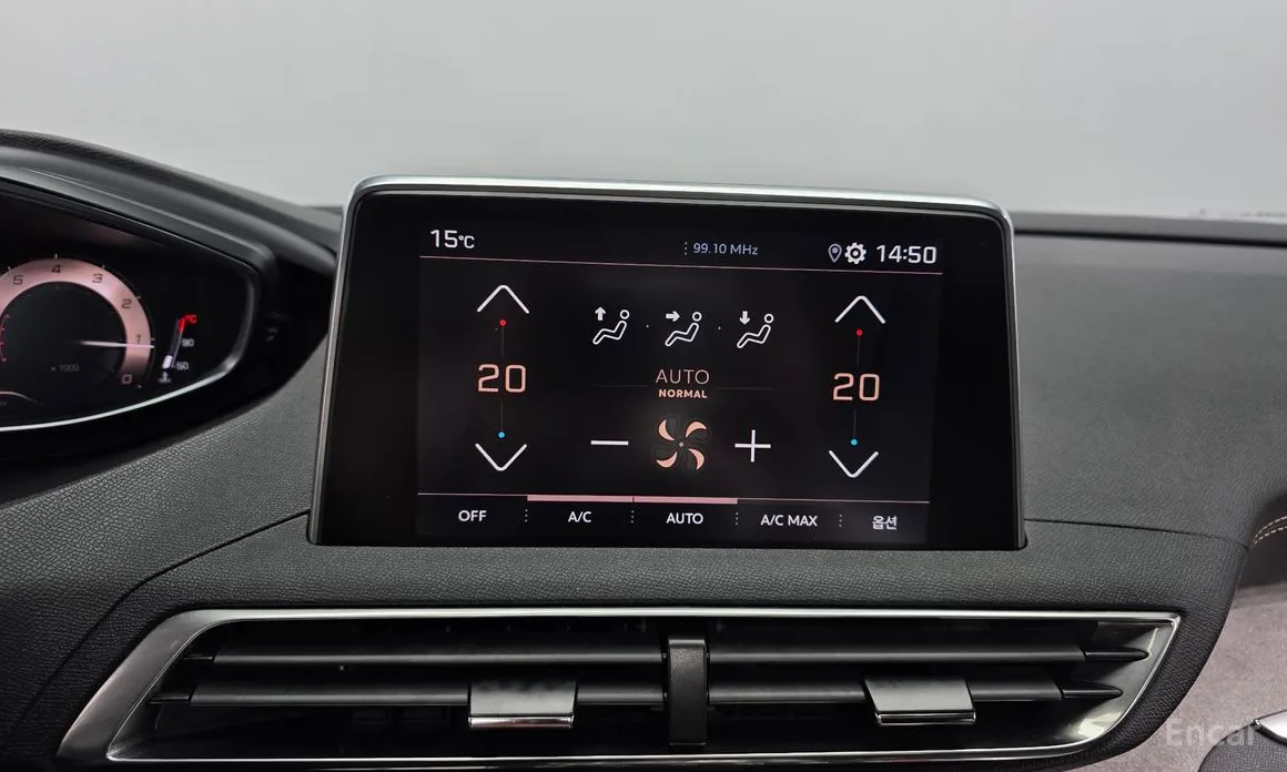 Фото 14 - Peugeot 3008