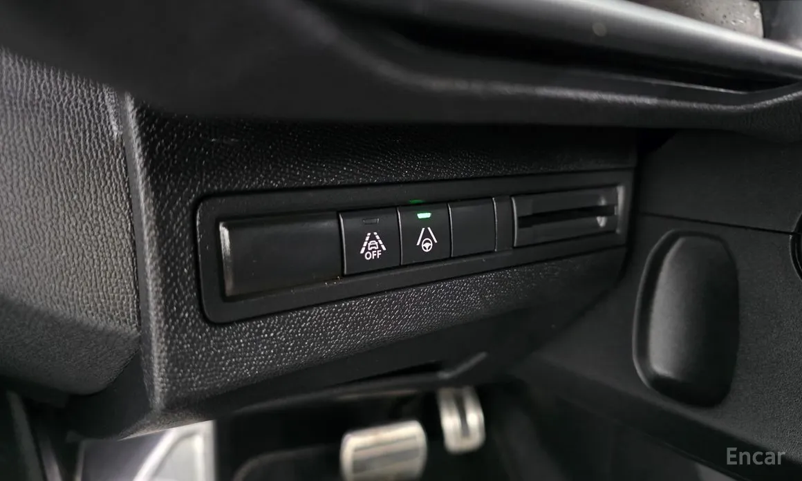 Фото 18 - Peugeot 3008