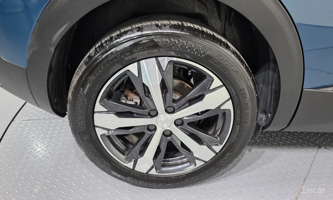 Фото 5 - Peugeot 3008