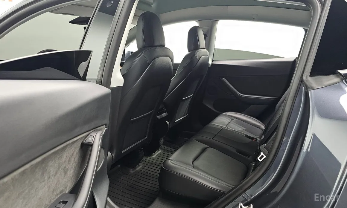 Фото 12 - Tesla Model Y