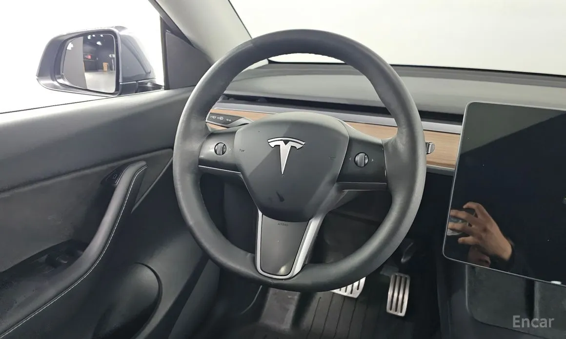 Фото 13 - Tesla Model Y