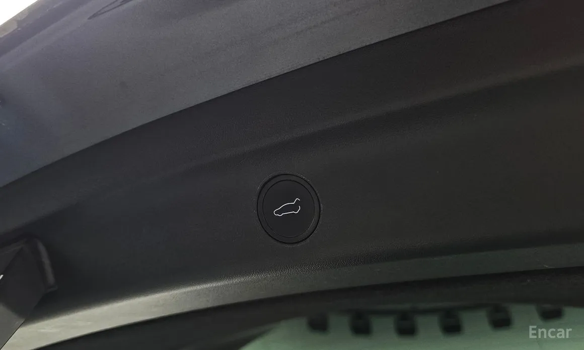 Фото 17 - Tesla Model Y