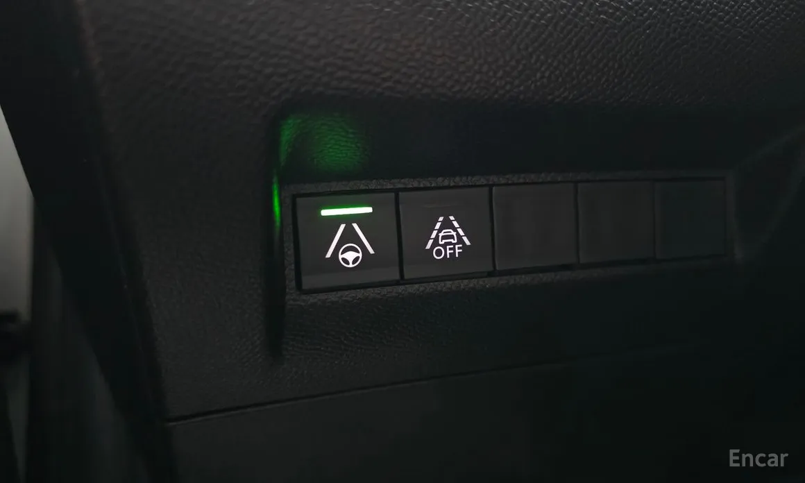 Фото 18 - Peugeot 208