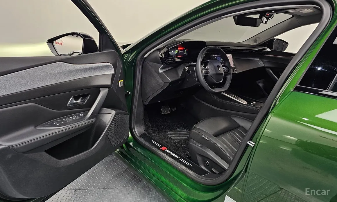 Фото 10 - Peugeot 308