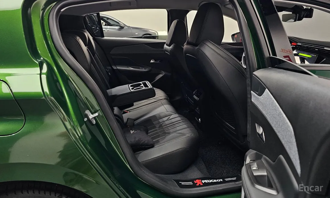 Фото 12 - Peugeot 308