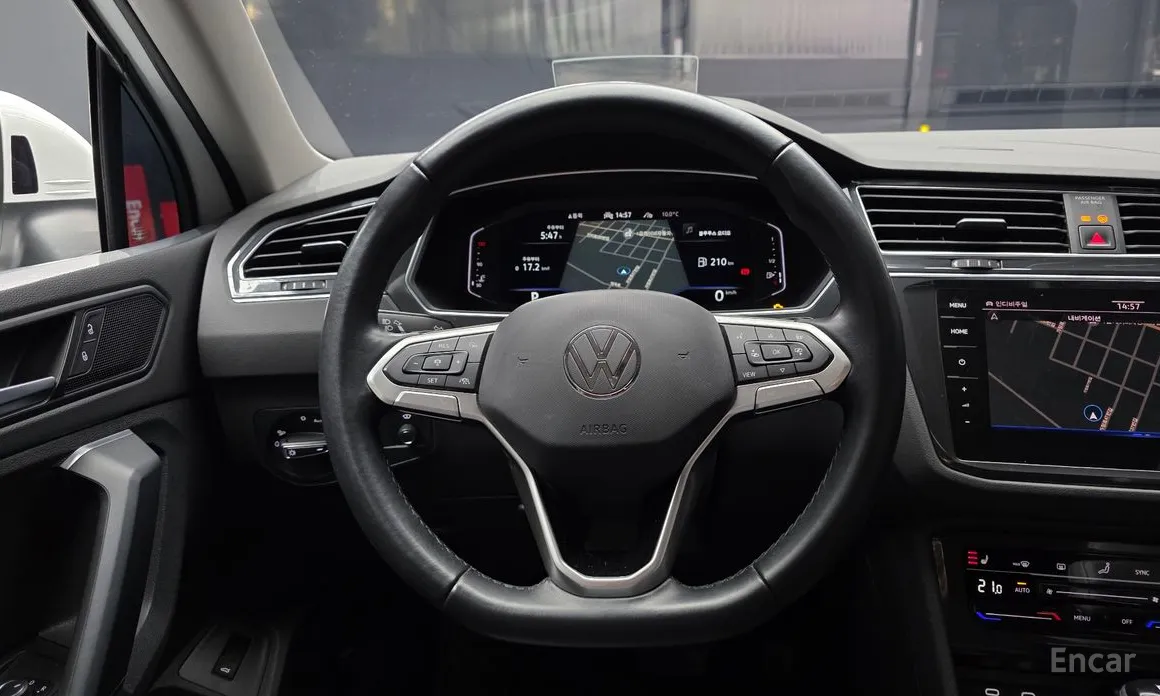 Фото 13 - Volkswagen Tiguan