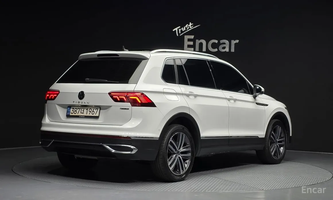 Фото 2 - Volkswagen Tiguan