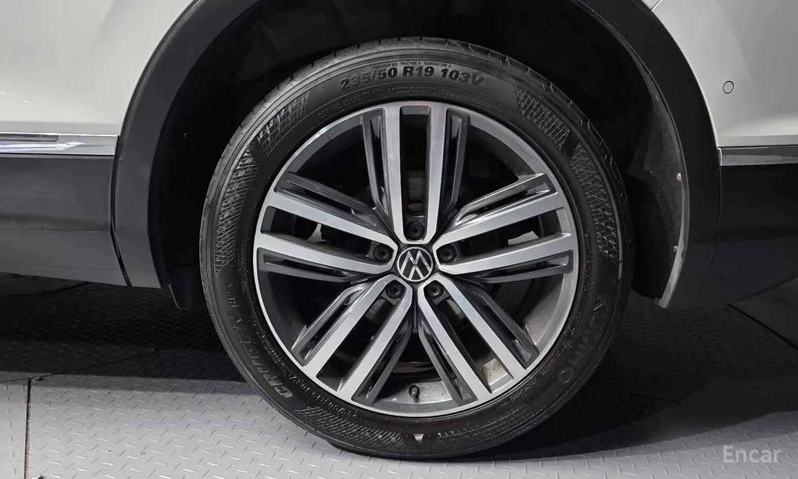 Фото 5 - Volkswagen Tiguan