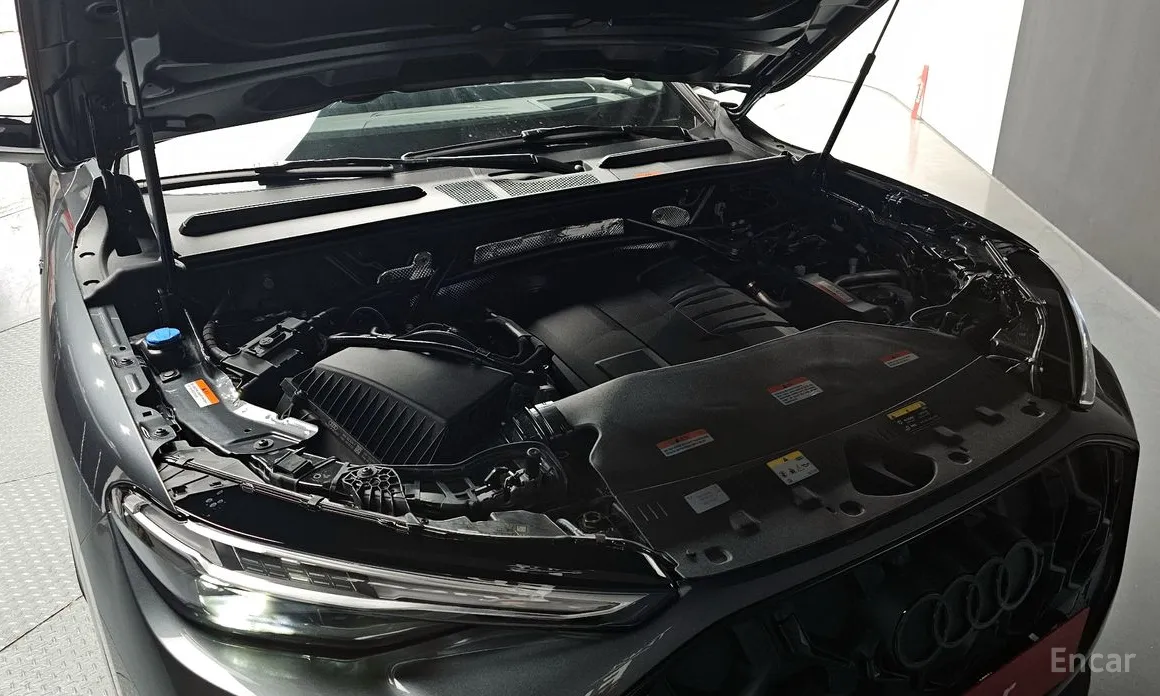 Фото 6 - Audi Q5