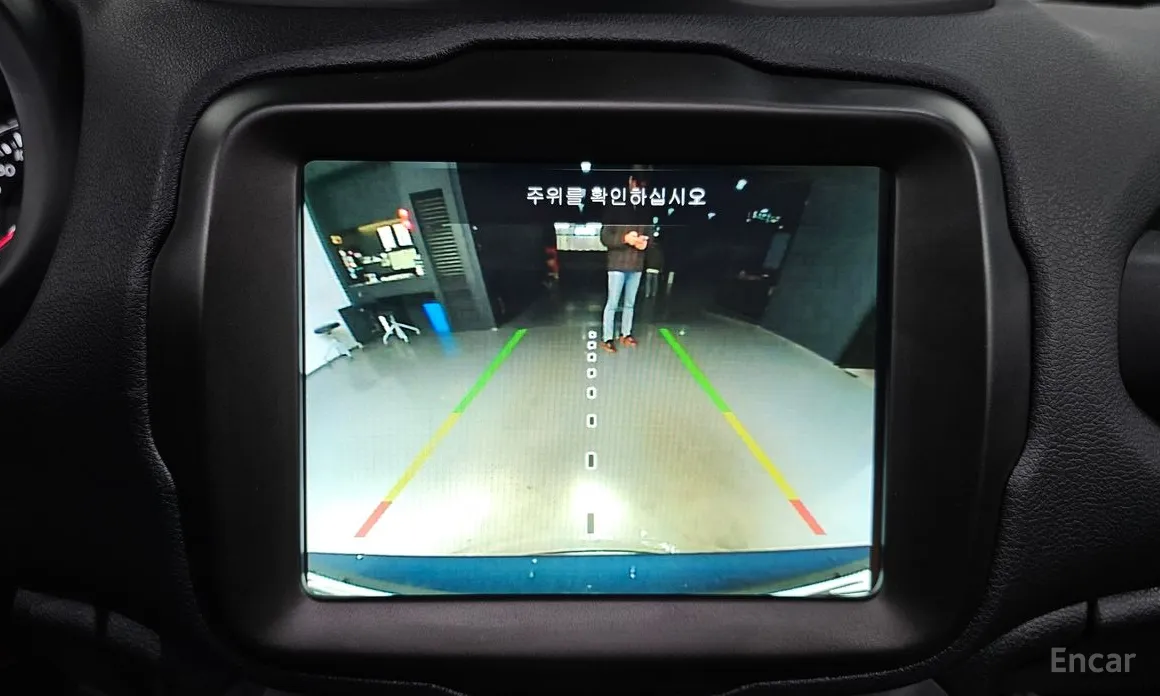 Фото 16 - Jeep Renegade