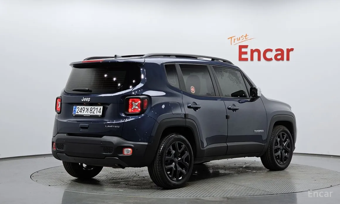 Фото 2 - Jeep Renegade