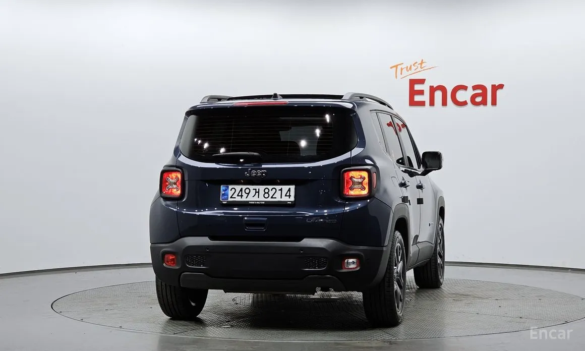Фото 4 - Jeep Renegade