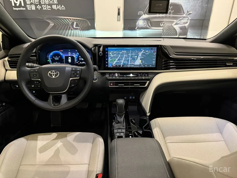 Photo 7 - Toyota Camry