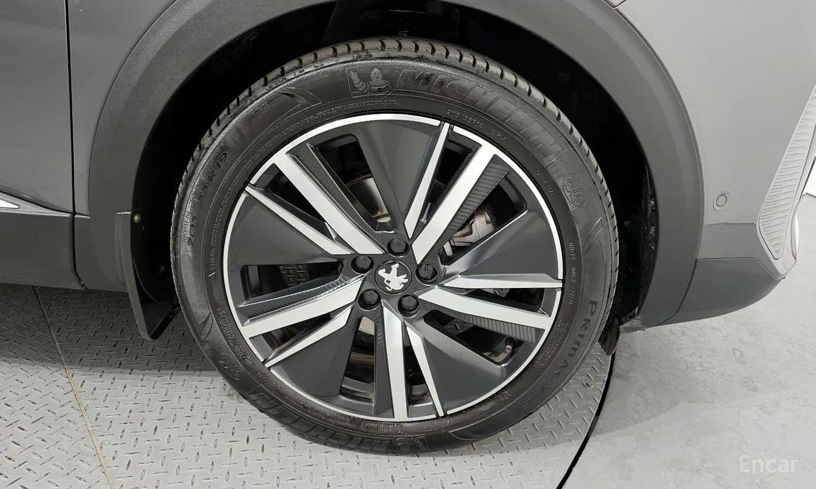 Фото 5 - Peugeot 5008