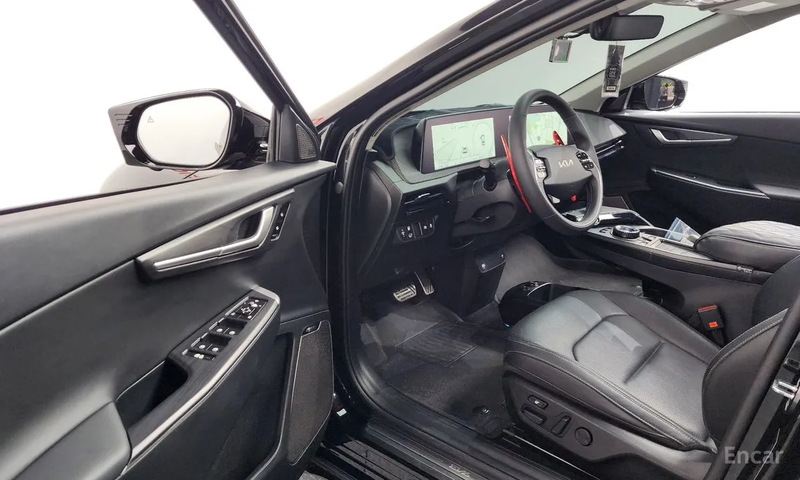 Фото 10 - Kia EV6