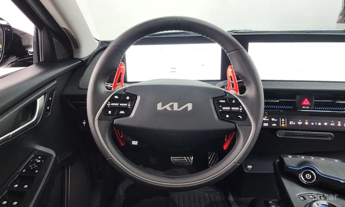 Фото 13 - Kia EV6