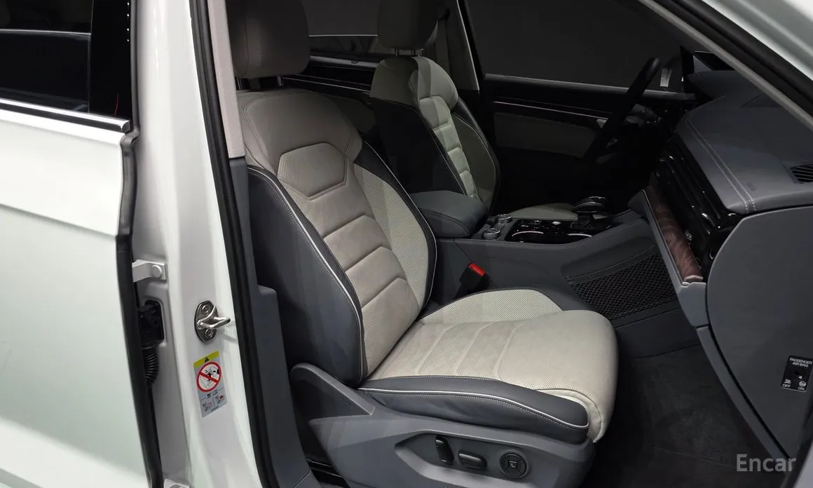 Фото 10 - Volkswagen Touareg