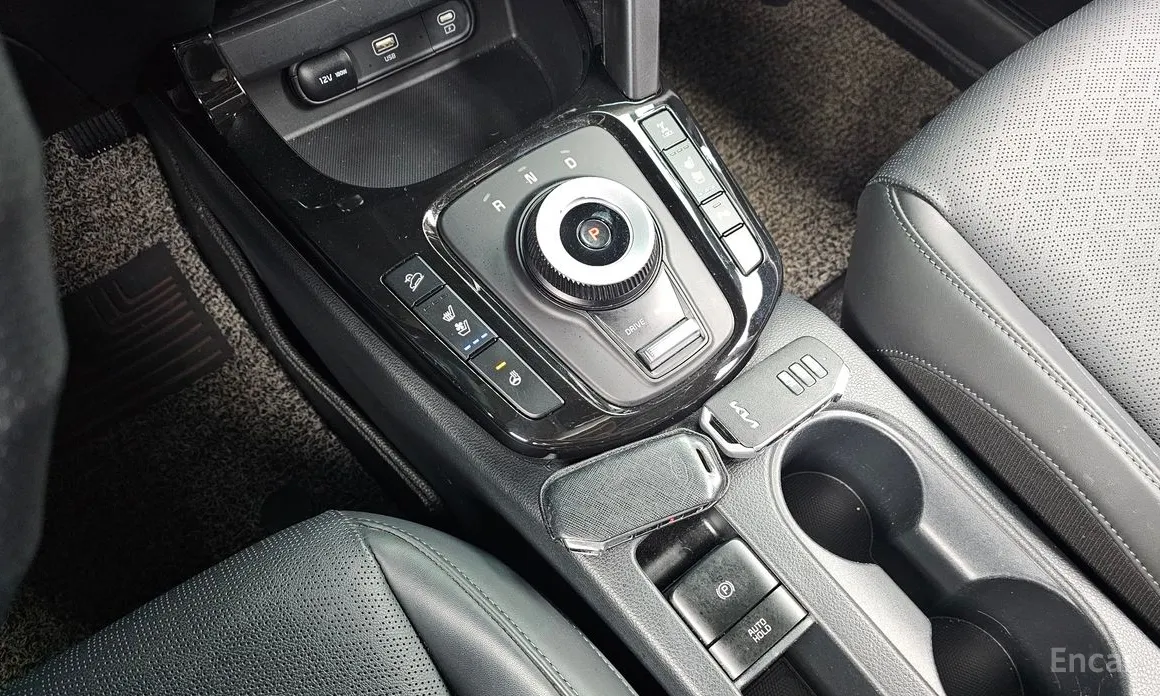 Фото 9 - Kia Seltos