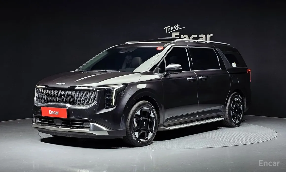 Фото 1 - Kia Carnival