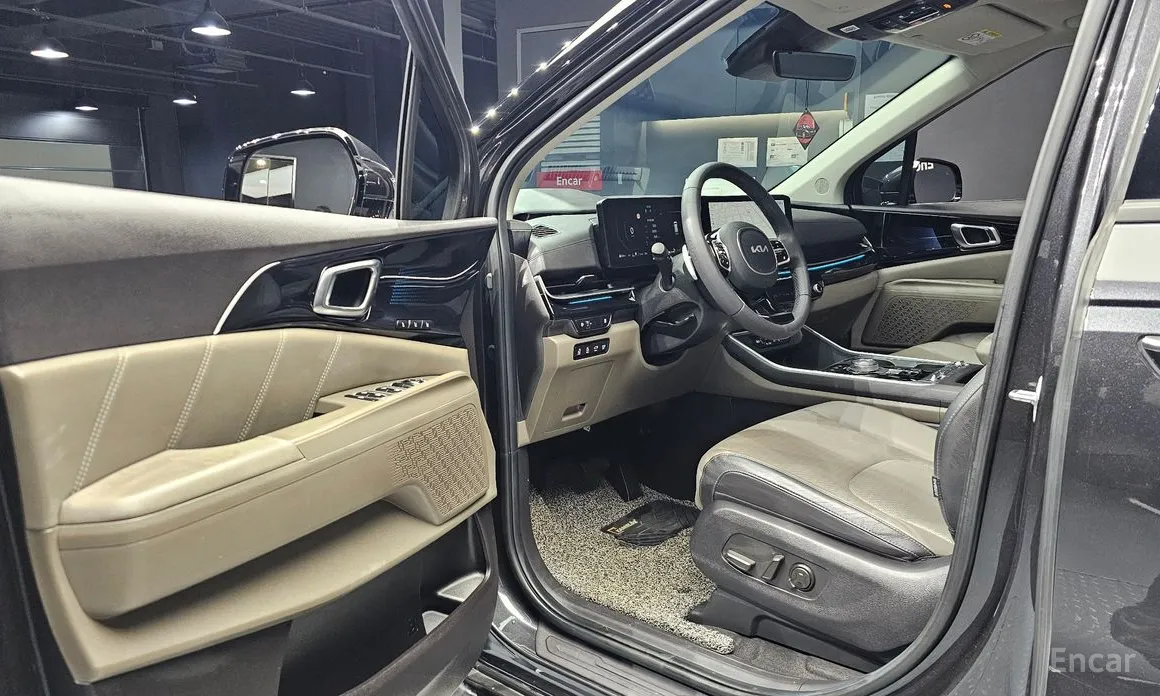 Фото 11 - Kia Carnival